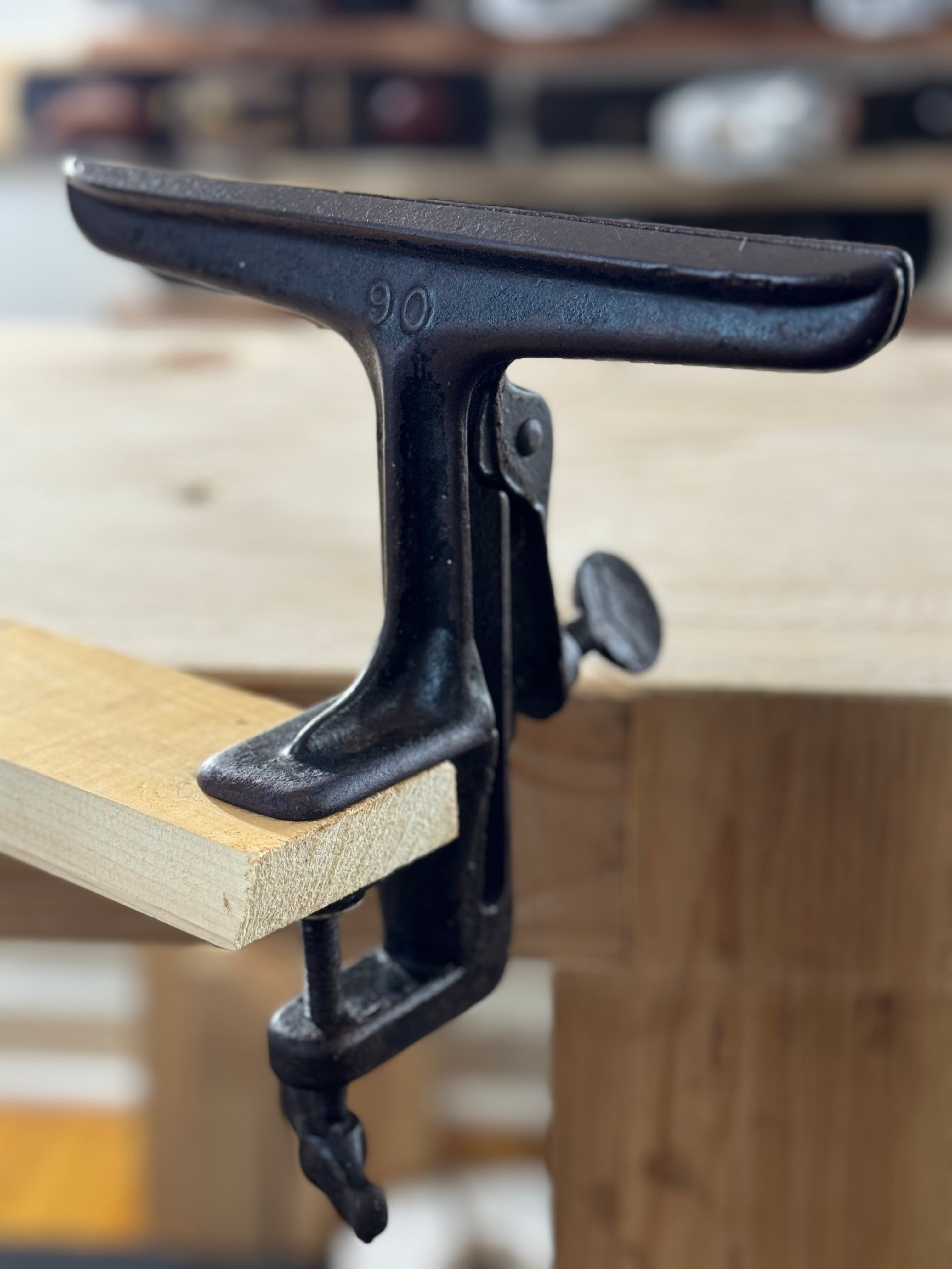 Saw Vise No. 90